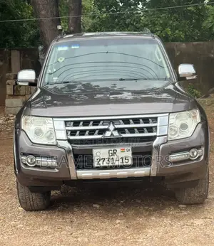 Mitsubishi Pajero V80 3.2 VR-II Diesel Turbo 2015 Brown