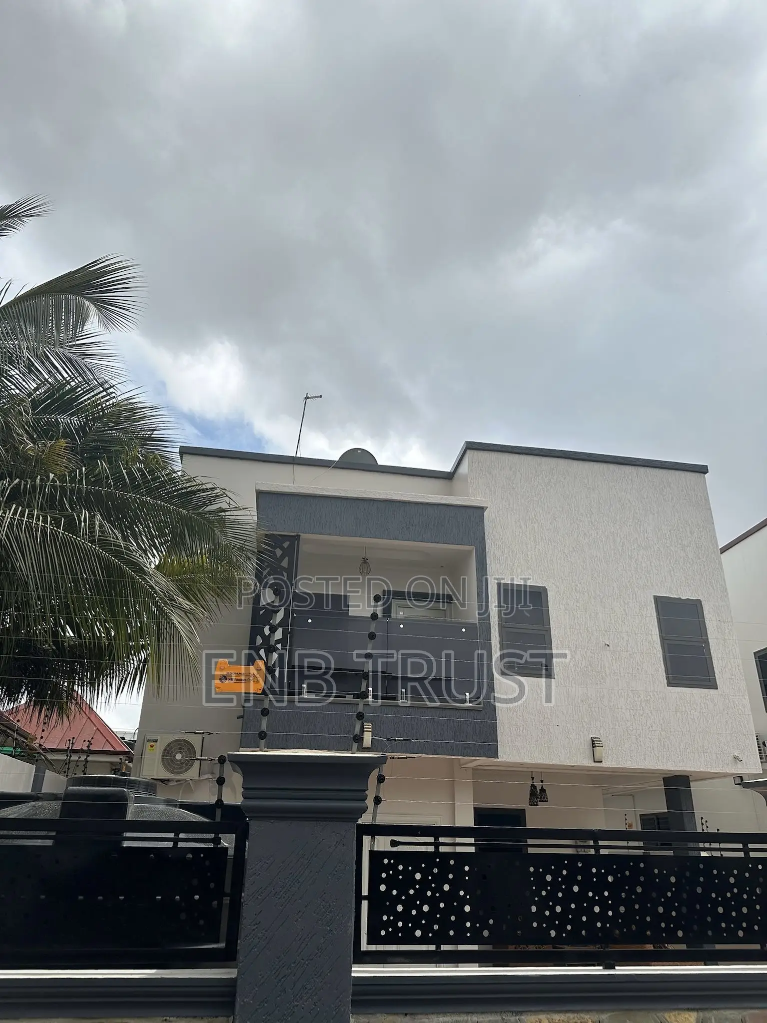 Furnished 4bdrm Duplex in Baatsona, Sakumono for sale
