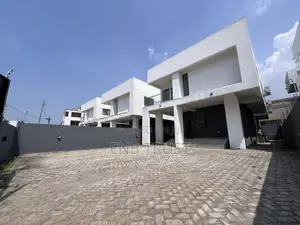 3bdrm Duplex in Adjriganor 69, Ability for rent