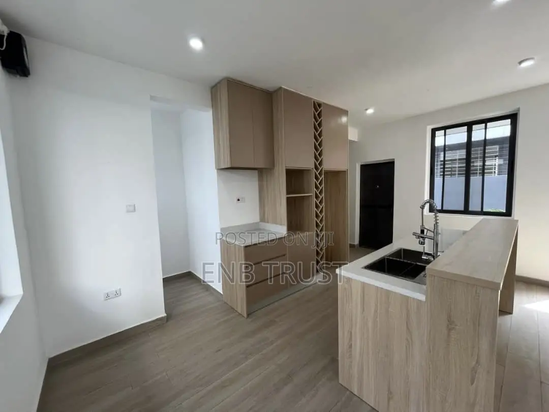 3bdrm Duplex in Adjriganor 69, Ability for rent