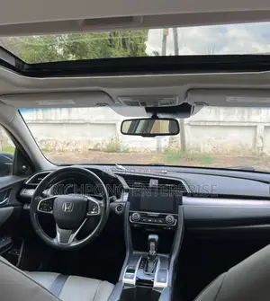 Honda Civic Touring 4dr Sedan (1.5L 4cyl) 2017 Gray