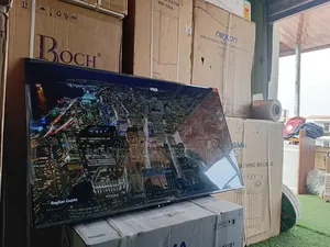 Quality and Comfort Combined – 55-Inch Smart Tv
TCL Colossal