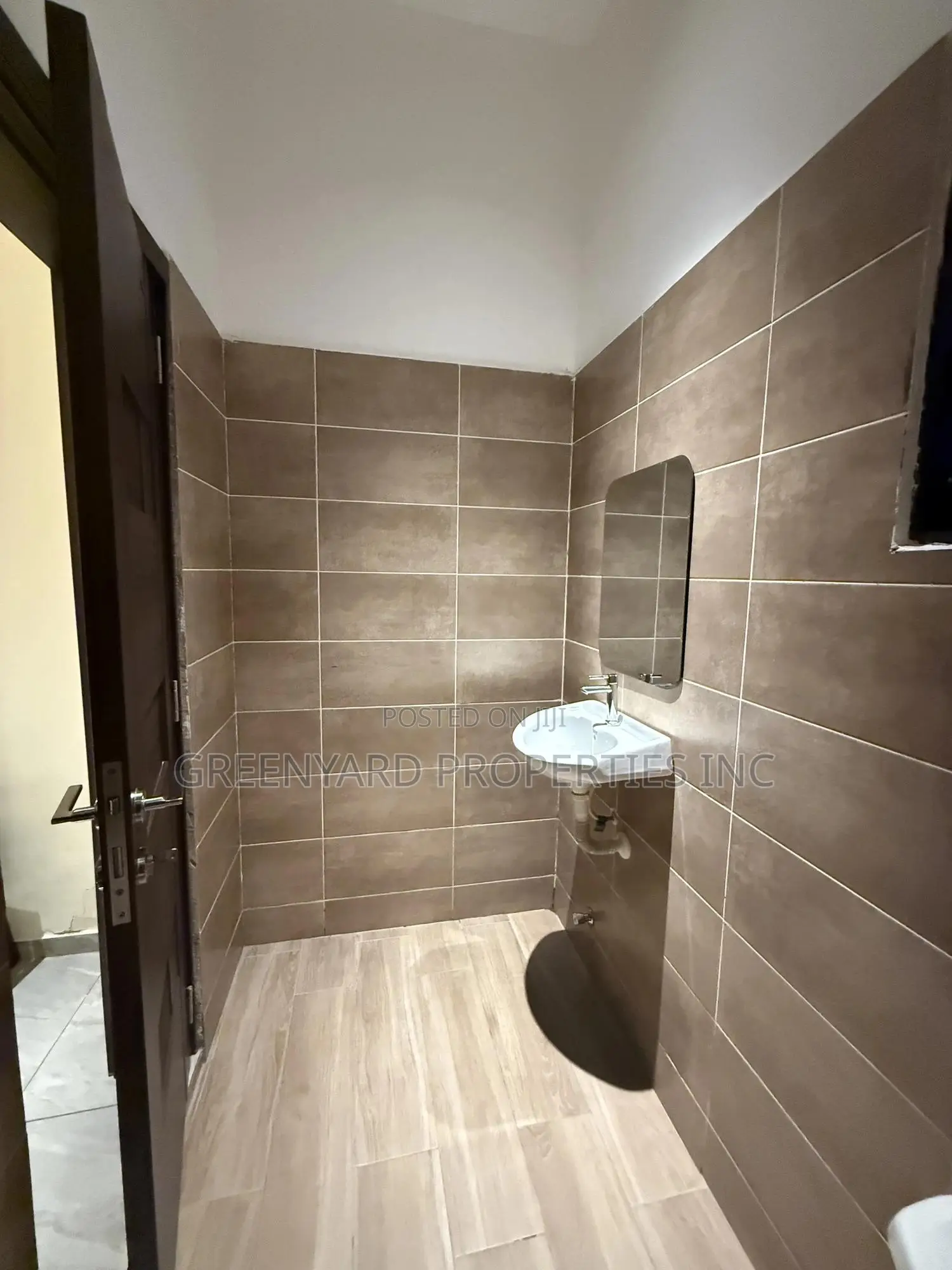 2bdrm Apartment in 3Rd Gate, East Legon for rent