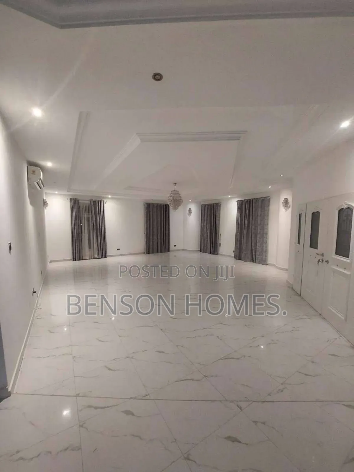 3bdrm Apartment in Codco Apartments, East Legon for sale