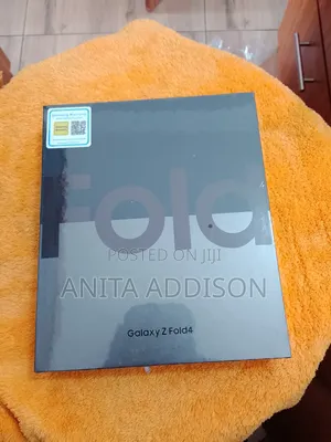 New Samsung Galaxy Z Fold4 256 GB Black