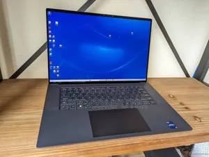 Laptop Dell Precision 5680 64GB Intel Core i9 SSD 2T