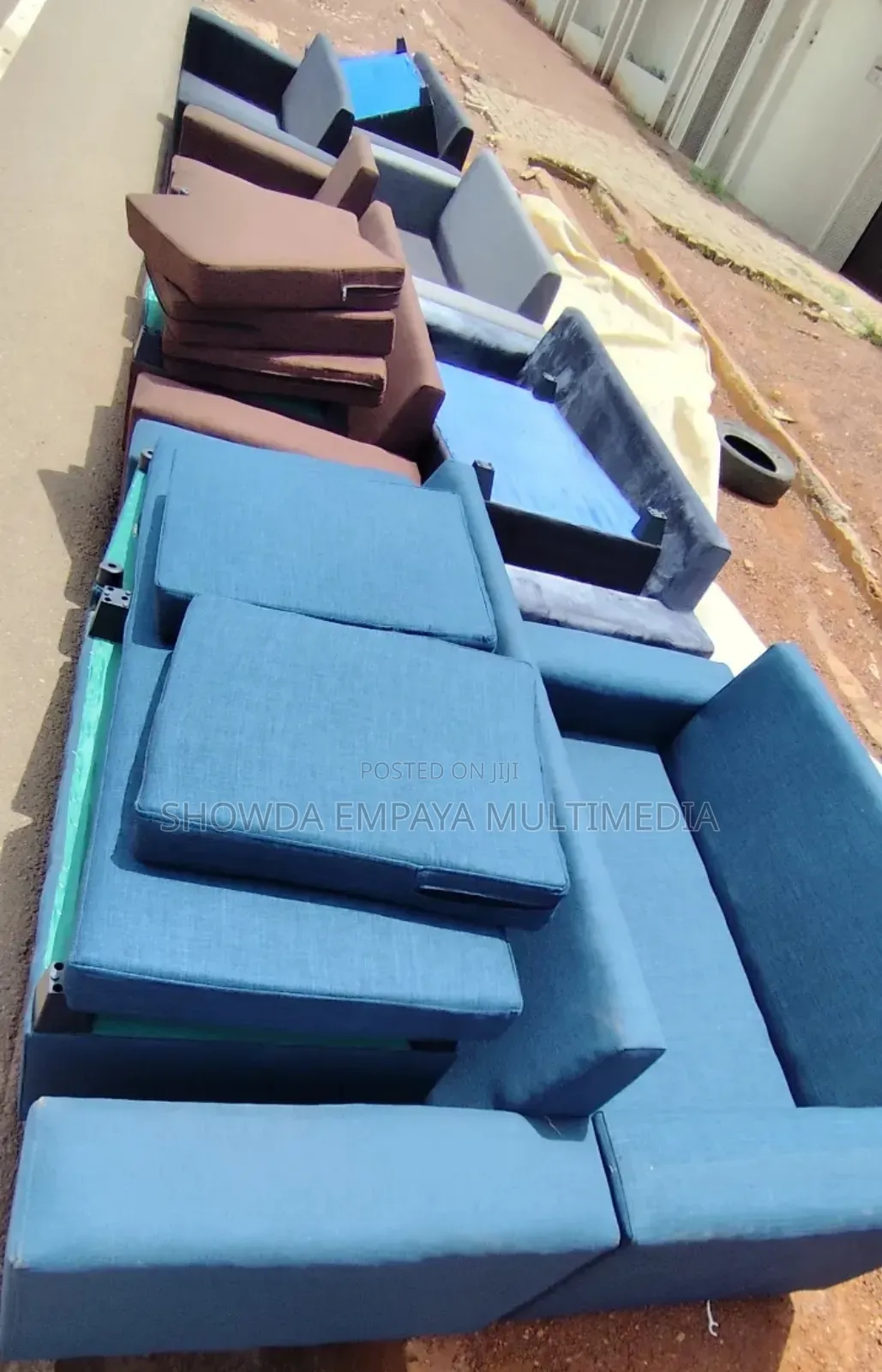 L Shaped Sofa With Center Table