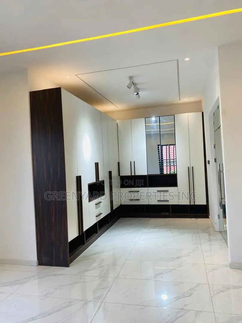 4bdrm House in Adjiringanor, East Legon for sale