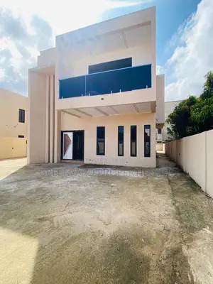 4bdrm House in Adjiringanor, East Legon for sale