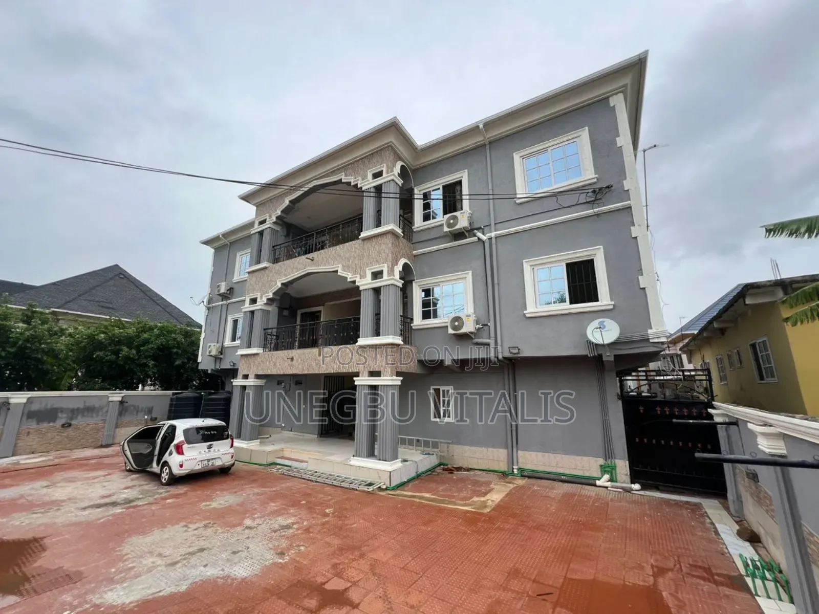 Furnished 10bdrm Apartment in Advanced Building, Keep Fit for sale