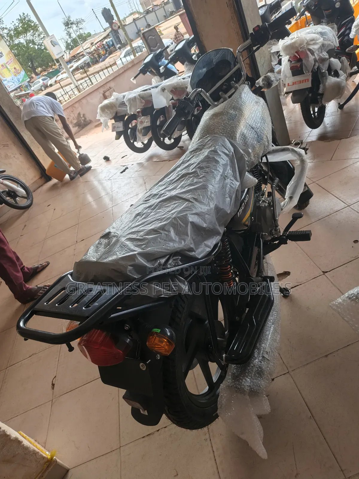 New Bajaj Boxer 150 UG 2025 Black