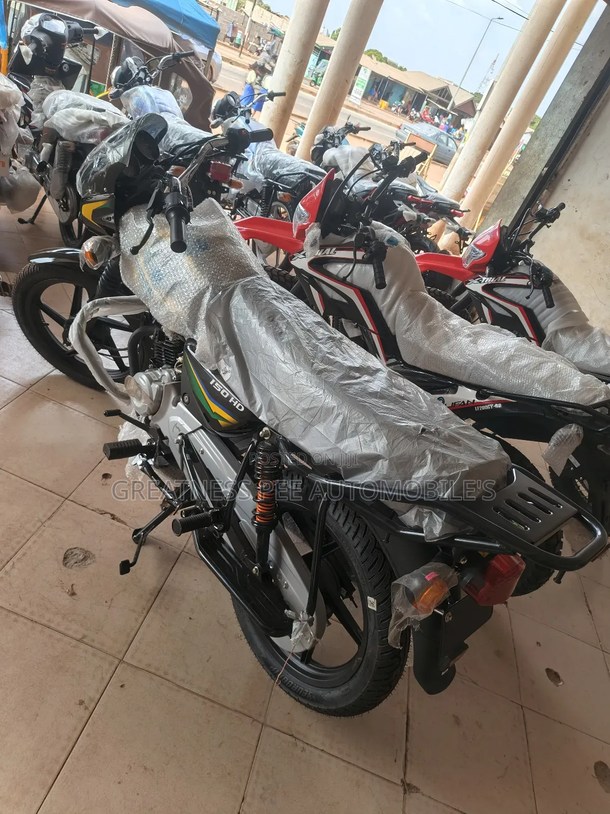 New Bajaj Boxer 150 UG 2025 Black