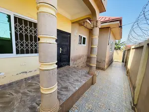 2bdrm House in Franjie Realty, West Hills Mall Area for rent