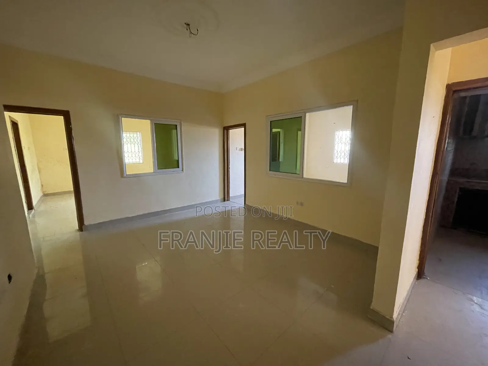 2bdrm House in Franjie Realty, West Hills Mall Area for rent