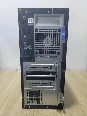 Desktop Computer Dell OptiPlex 7050 8GB Intel Core i5 SSD 256GB