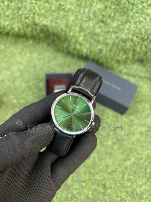 Daniel Wellington Ladies Leather Watch