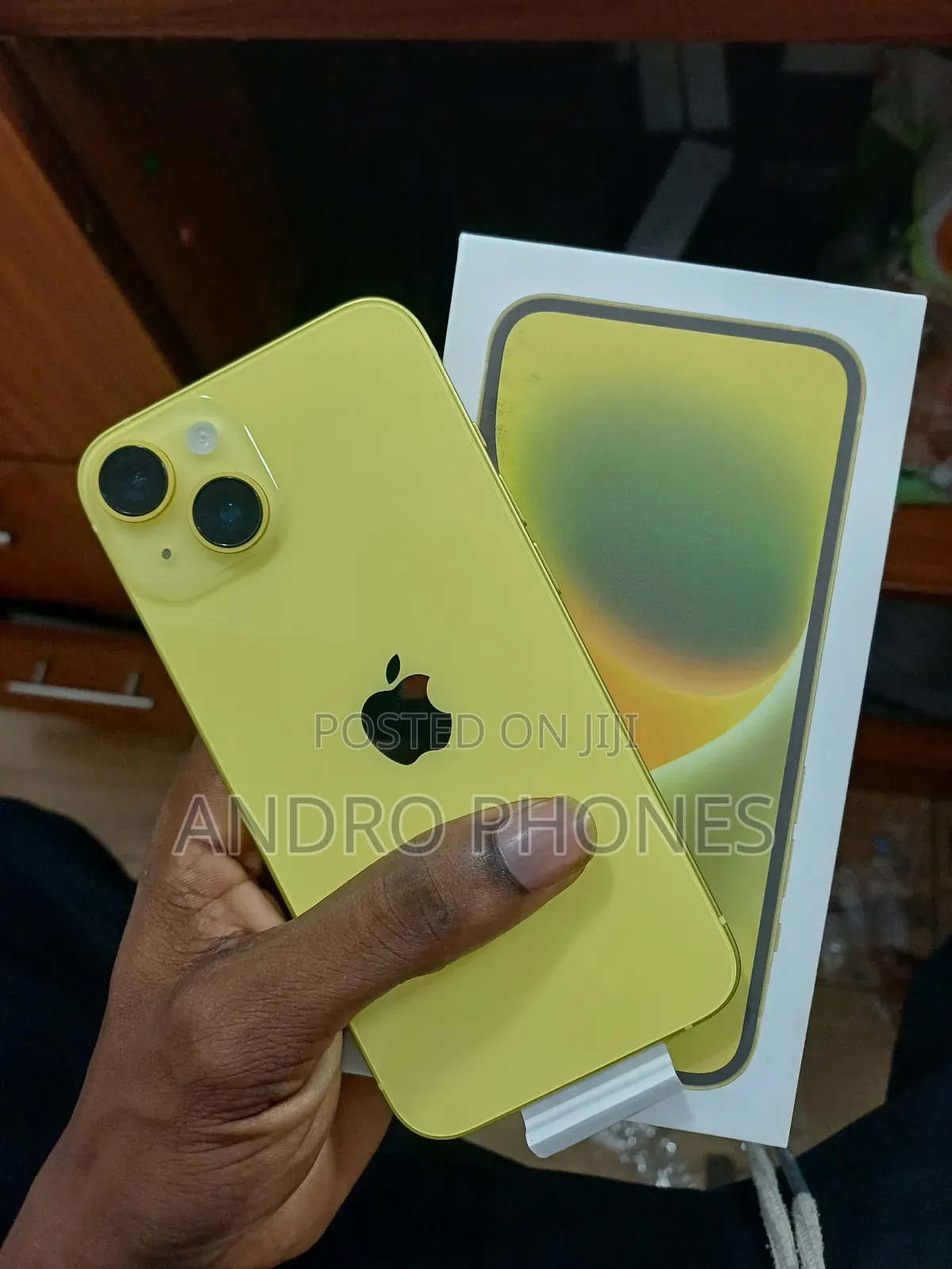 New Apple iPhone 14 128 GB Yellow