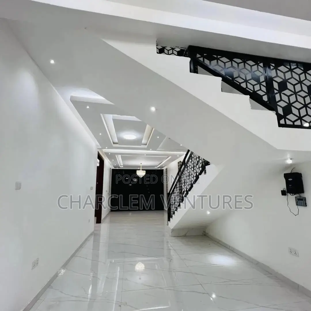5bdrm House in Charclem Ventures, East Legon for sale