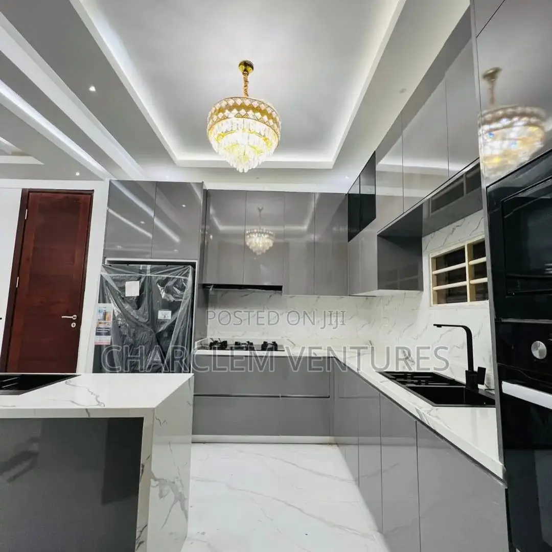 5bdrm House in Charclem Ventures, East Legon for sale