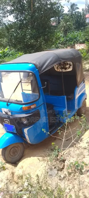 Bajaj RE 2023 Blue