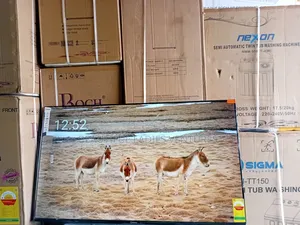 Beautiful 55-Inches Smart Flat Screen With Stunning Clarity Smooth Tv