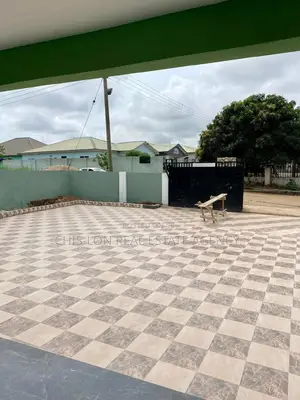 3bdrm House in Kasoa Cp, Bluetop Estate for sale
