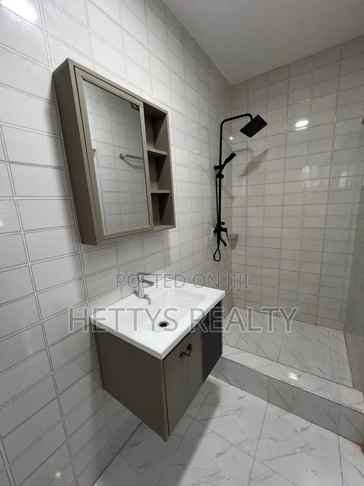 3bdrm House in Kasoa for sale