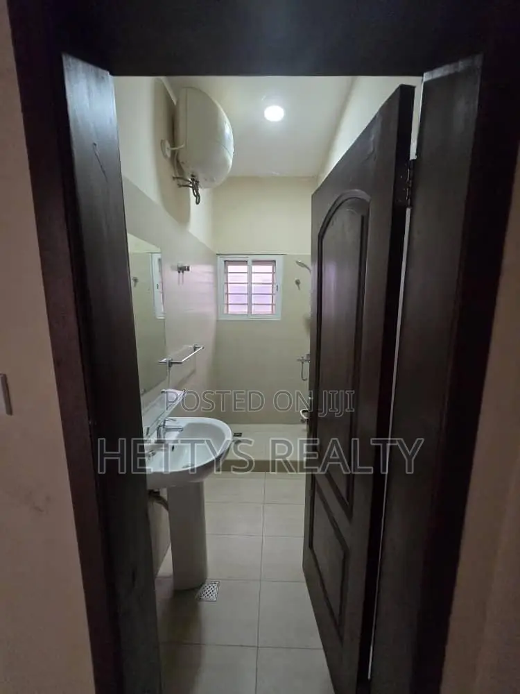 3bdrm House in Ablekuma for sale