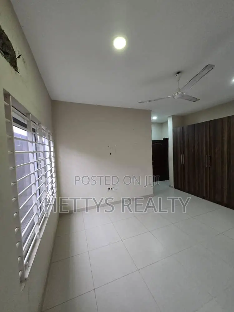3bdrm House in Ablekuma for sale