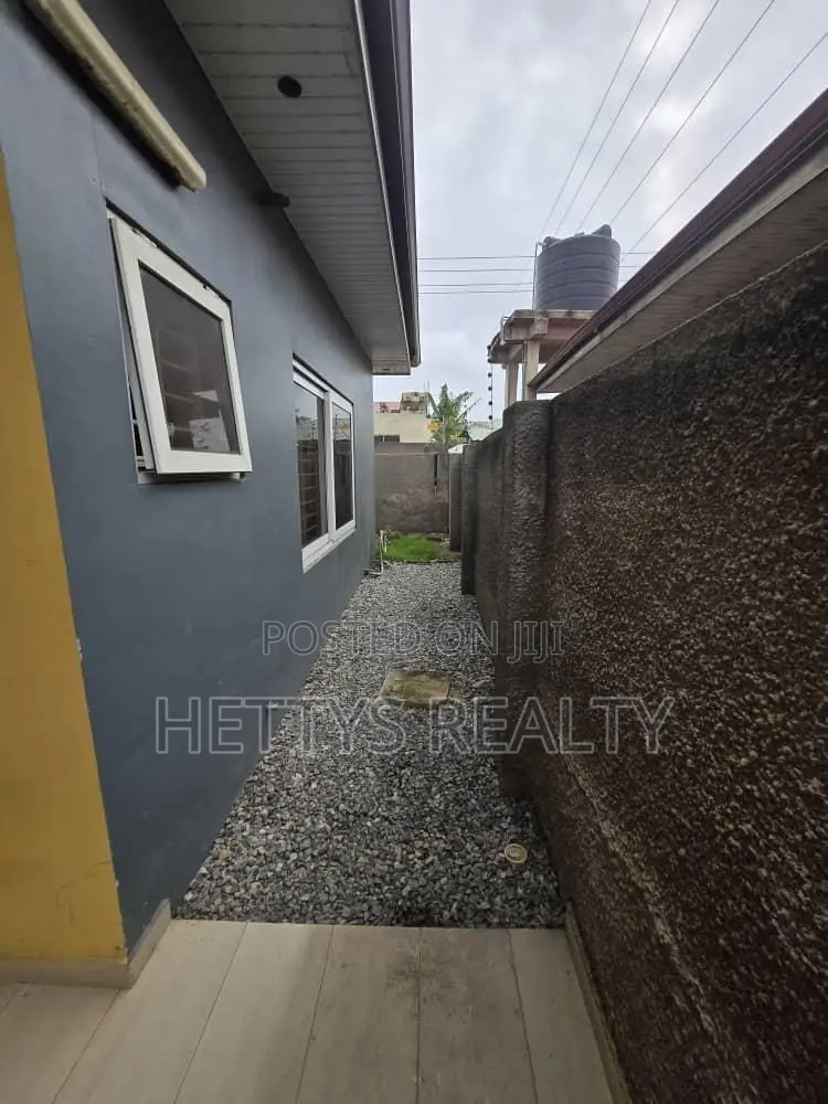 3bdrm House in Ablekuma for sale