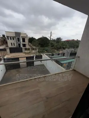 3bdrm House in Ashomang Estate for sale