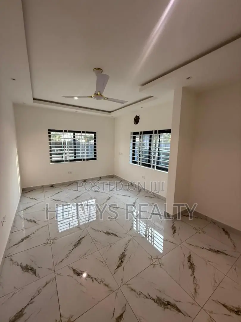 3bdrm House in Ablekuma for sale