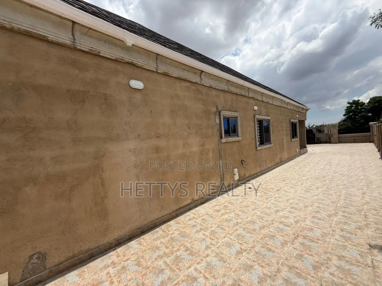 3bdrm House in Ablekuma for sale