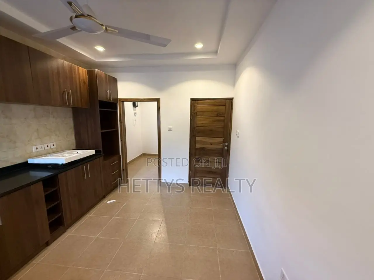 3bdrm House in Ablekuma for sale