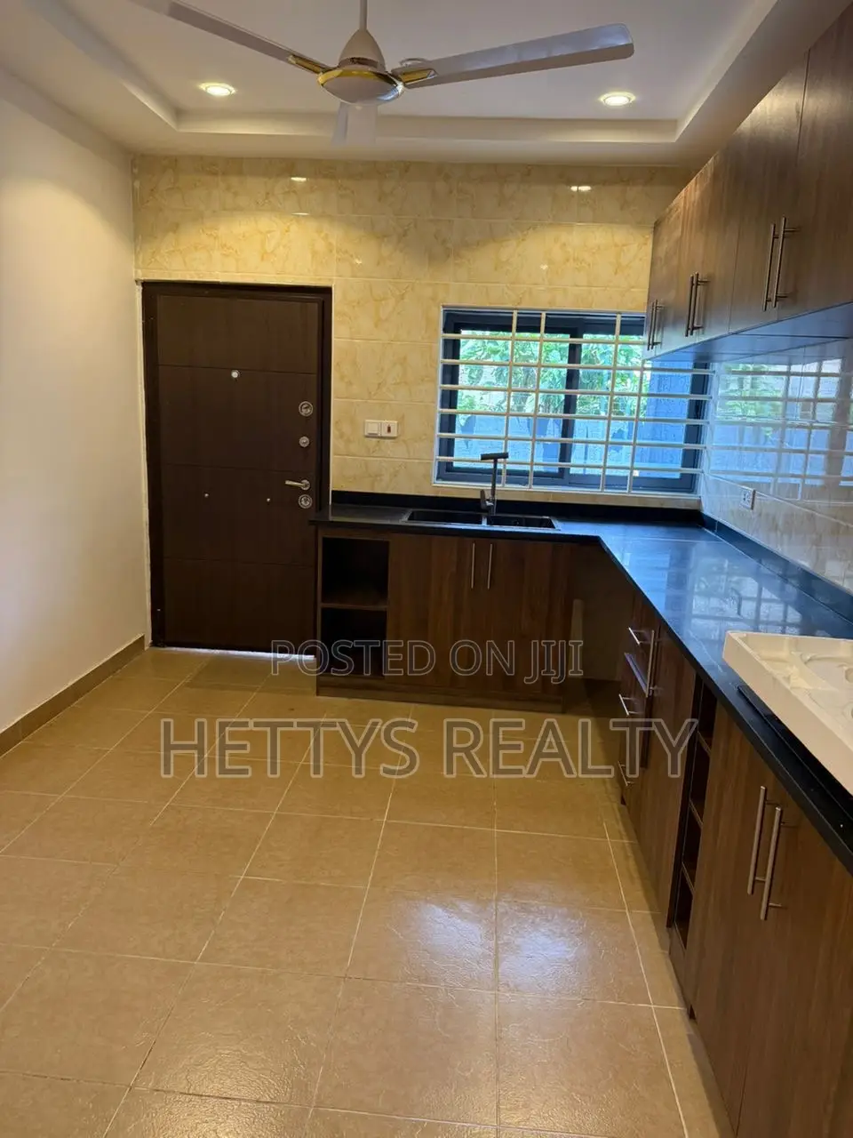 3bdrm House in Ablekuma for sale