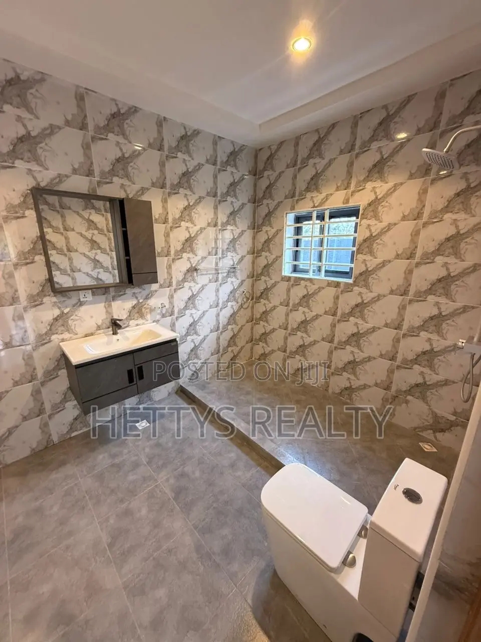 3bdrm House in Ablekuma for sale