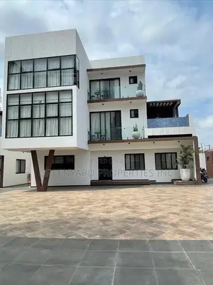 Furnished 4bdrm Townhouse / Terrace in Adjiringanor, Adjiriganor
