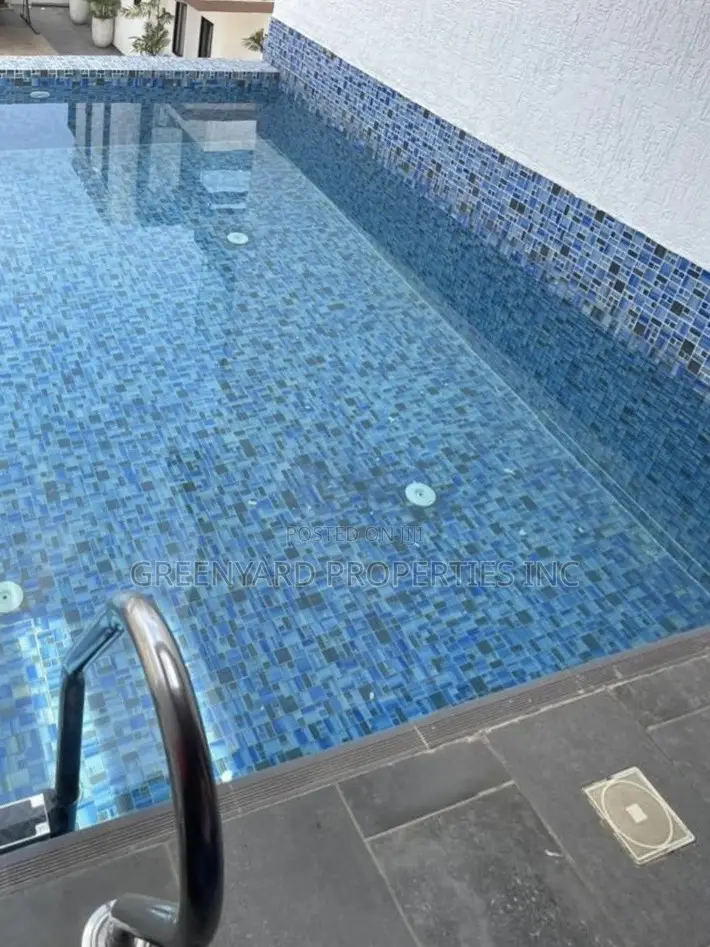 Furnished 4bdrm Townhouse / Terrace in Adjiringanor, Adjiriganor