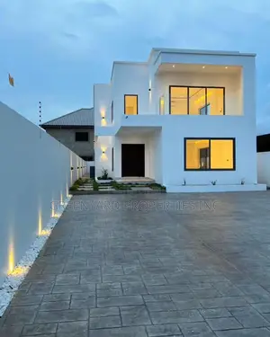 4bdrm House in Lakeside for sale