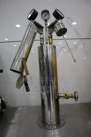 Carbonating Soft Drink Machine