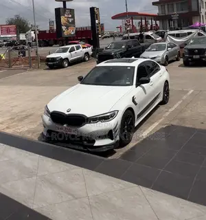 BMW 330i 2020 White