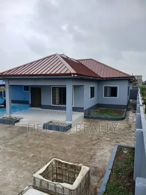 3bdrm House in Kasoa for sale