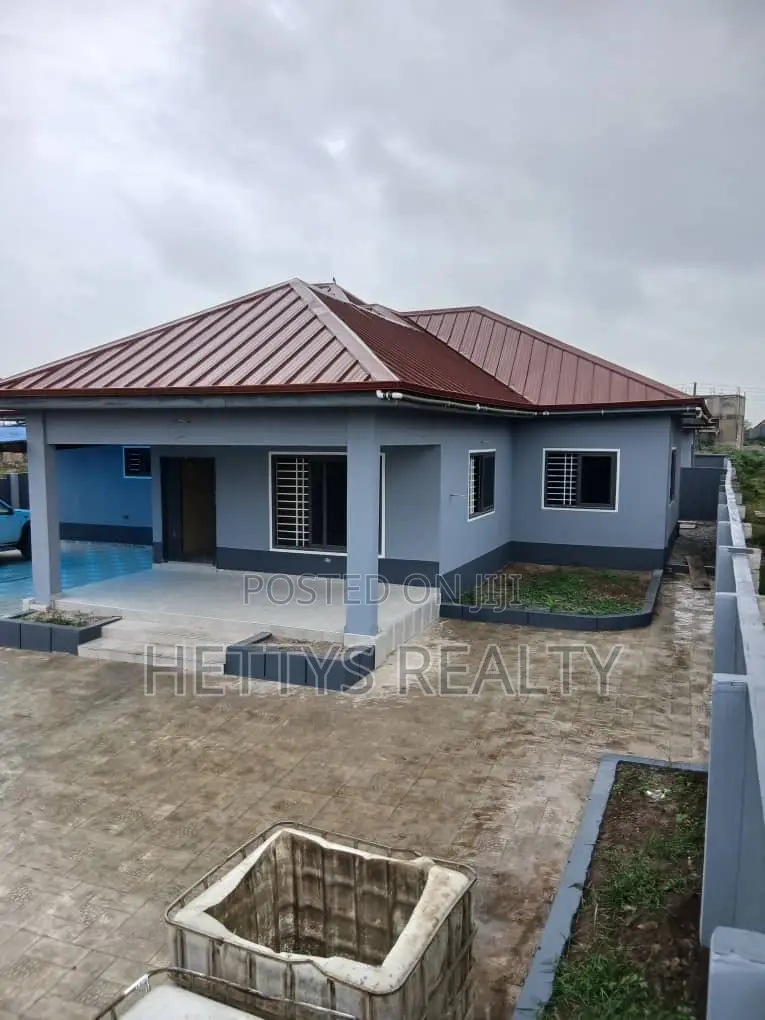 3bdrm House in Kasoa for sale