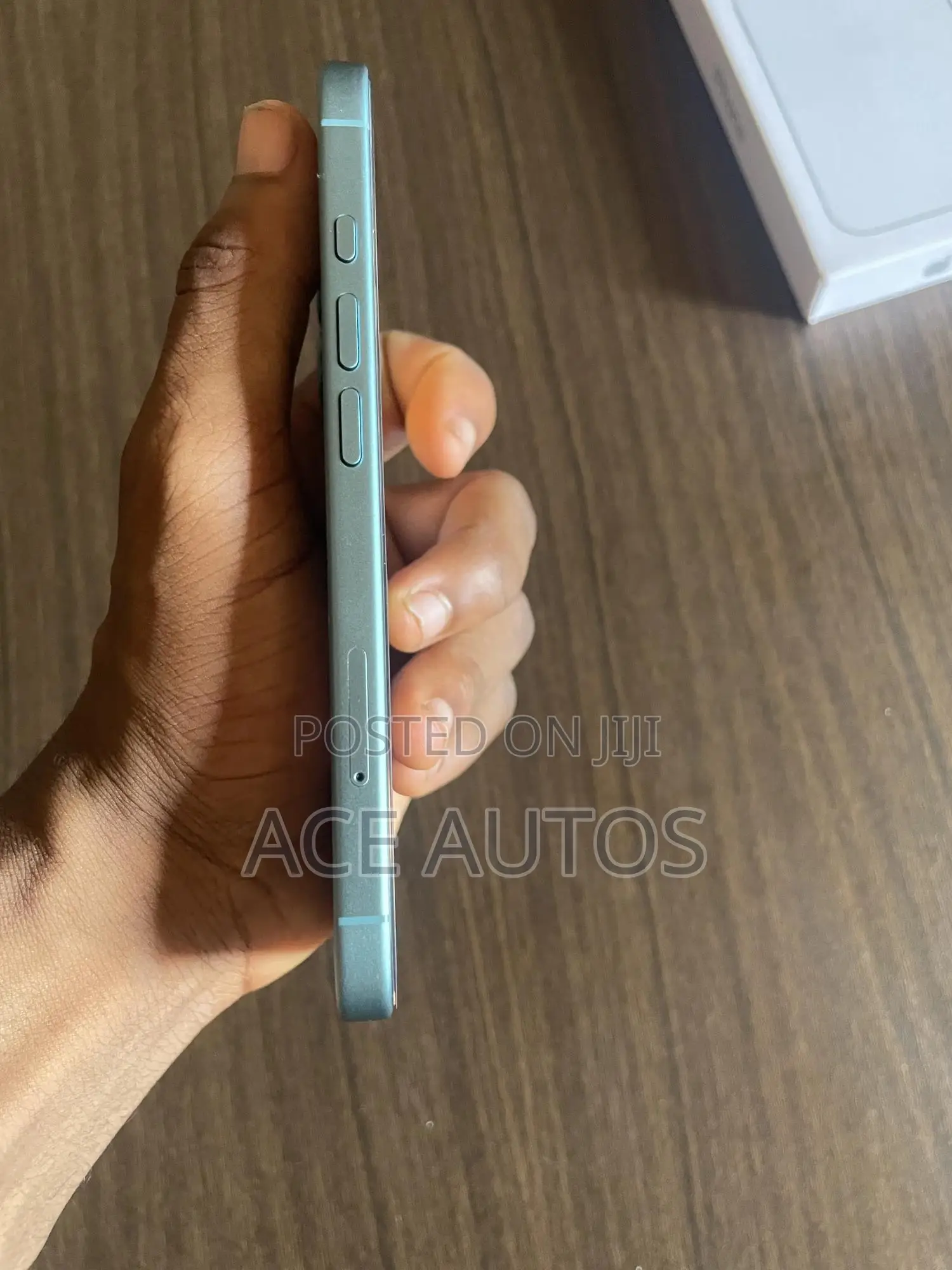 New Apple iPhone 16 128 GB Green