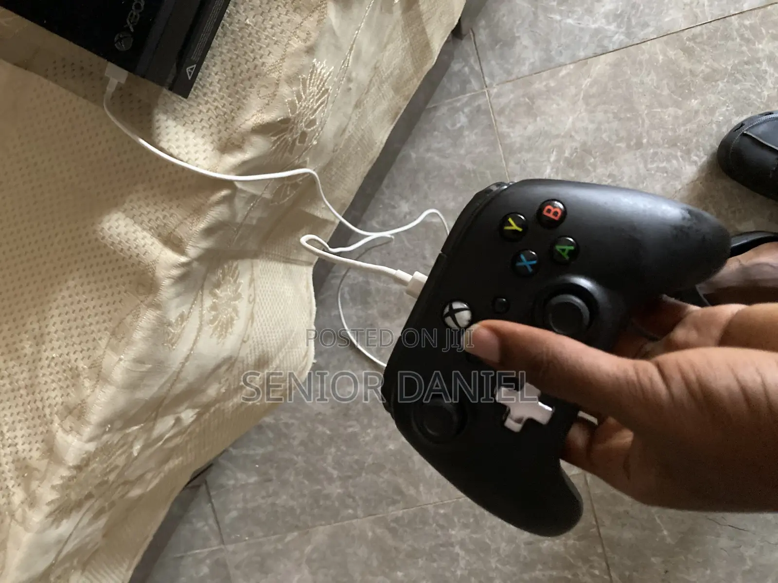 Xbox One Console and One Wired Controller