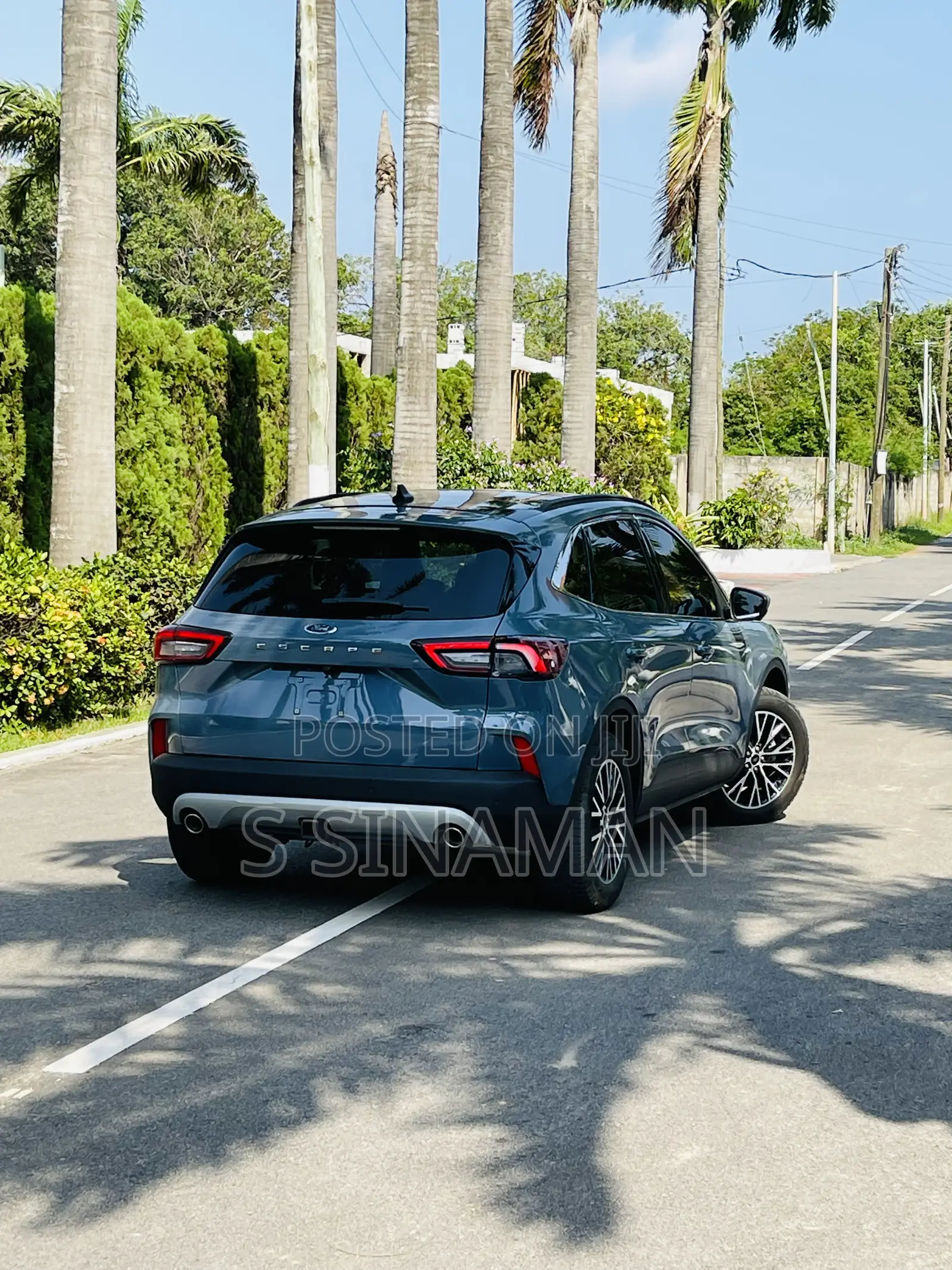 Ford Escape Platinum 2023 Blue