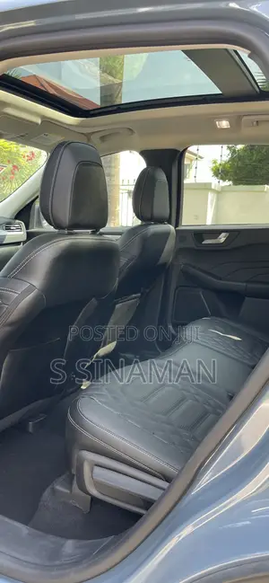 Ford Escape Platinum 2023 Blue