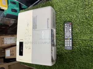 Epson Powerlite 83+ Multimedia Projector Lumen 2200 Remote