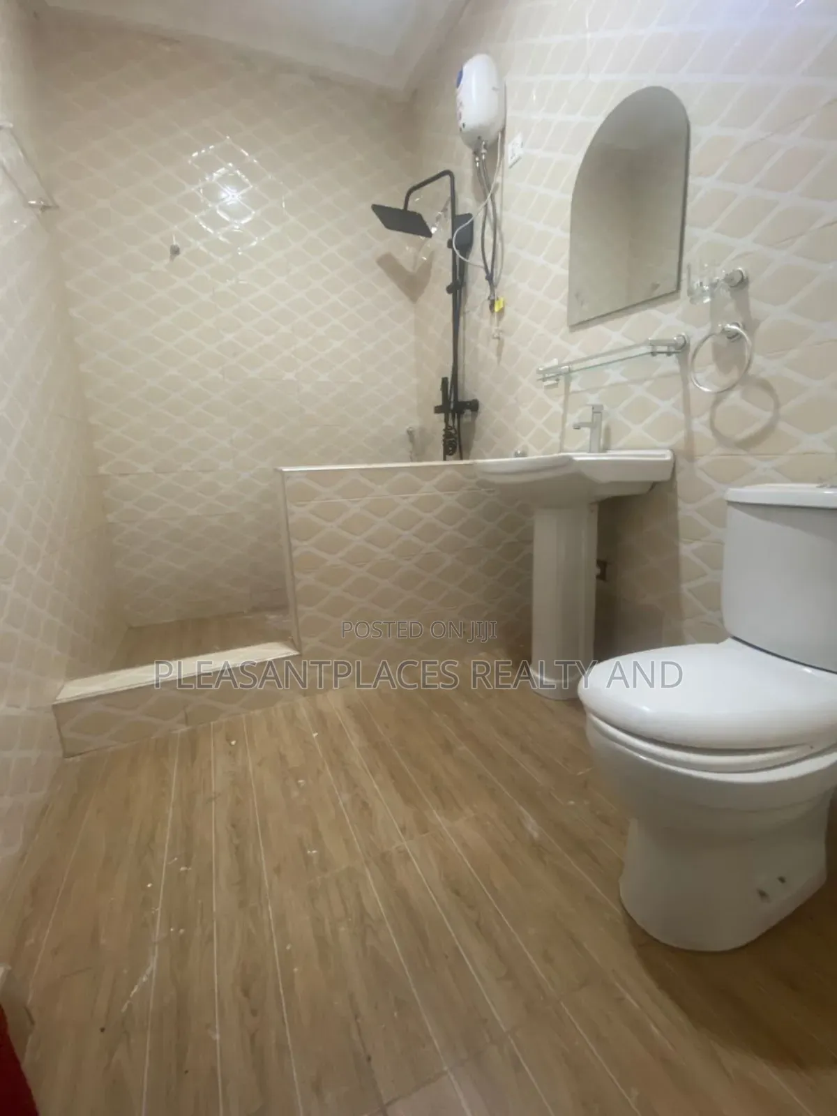 2bdrm Apartment in Pleasantplaces, Lake Side Estate for rent