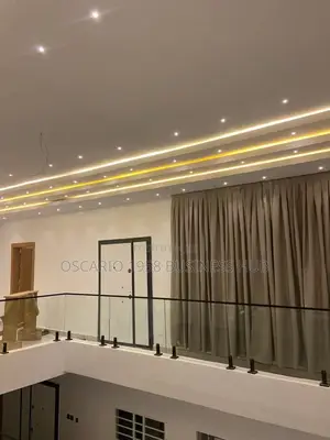 Neatly Designed Curtains for Interior Deco Purposes